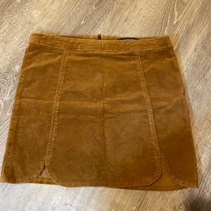 BRANDY MELVILLE SKIRT